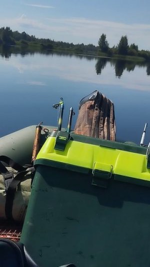 Небольшое озеро.Ярцевский р-н