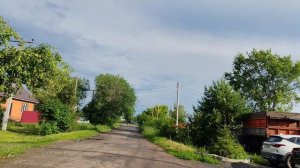 Идем по деревне, смотрим дома и природу, деревенская жизнь