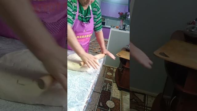 Сегодня обеда будет пельмени с белёный и зеленью