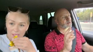 Наконец-то начали делать парковку на участке. Приехал наш Толик с семьёй.
