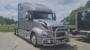 Volvo VNL 860 2025