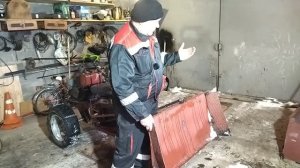 Убираем снег с помощью мотоблока. Лопата или ковш что лучше?