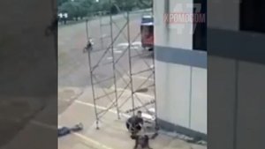Качественные работы у высоковольтных проводов.