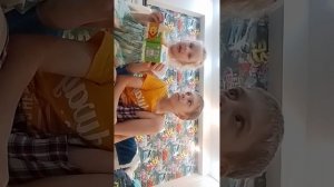 челлендж, если выпадет правильное кубик, то мы исполняем желания.