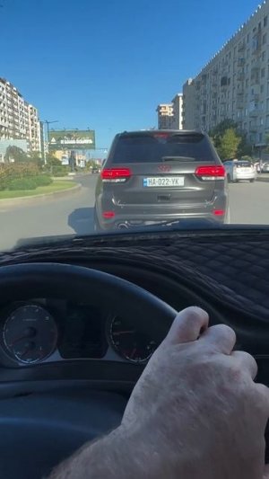У приоры стукнул двигатель , на спасение помчался мой SRT 8