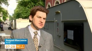 Актер Андрей Максимов отметил схожесть с Маяковским в сериале "Лиля"