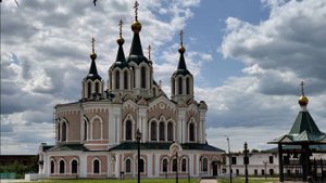 Свято-Успенский Далматовский мужской монастырь. Автор  видео - Александр Бутков