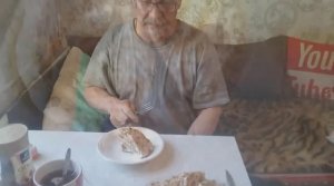 Жизнь в деревне. Виталий и Зоя: Дела домашние, Готовлю торт без выпечки. ( Архив )