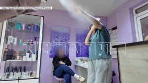 Блогерша, кошмарящая салоны красоты, применила слезоточивый газ