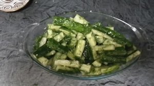 Салат из огурцов, подходит для шашлыков, молодой картошечке, или просто похрустеть.