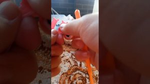 тутор на рыбку из резиночек на рогатке