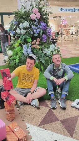 Мой мальчики в ЦДМ🤣