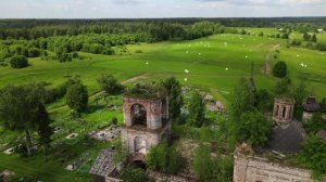 Церковь Троицы Живоначальной на Троицком-Двиницком погосте.