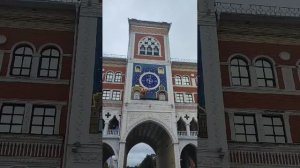 часы с осликом в городе Йошкар-Ола(ослик весит полтонны)