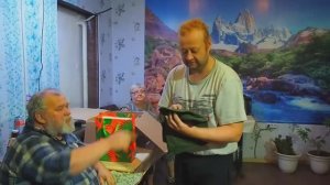 Посылка пенсионерам в Хакасию от любимого подписчика Елены из Великого Новгорода Что там внутри !!!!