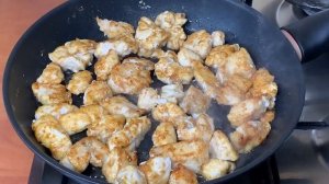 БАРХАТНОЕ куриное филе!  Вкусный Быстрый рецепт курицы в чесночном соусе!