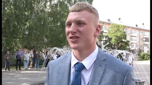 Свои образы на конкурс «Выпускники-2025» представили 54 участника
