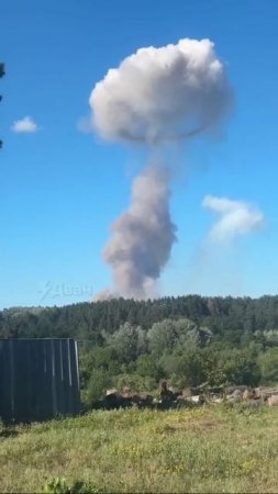 Украинские СМИ сообщают о сильном взрыве в Житомире. Взрыв был, предположительно, на АЗС.