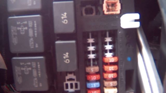 Калина кросс предохранитель прикуривателя. Где находится предохранитель прикуривателя. смотреть онлайн