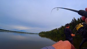 ЛОВЛЯ СУДАКА НА ДЖИГ. ОТКРЫТИЕ СЕЗОНА С ЛОДКИ. рыбалка на спиннинг