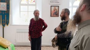 Батюшка Иоаким проводит экскурсию по храму. 03.07.2025 Потеряевка
