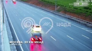 Очередной гонщик на МКАД , ДТП на 30 км 3.07.2025