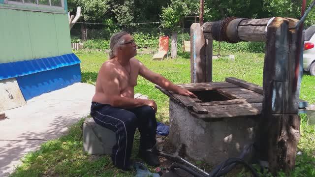 Жизнь в деревне - Строю домик на колодец. Часть 1