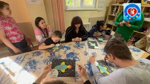 Семейно-групповое занятие декоративно-прикладным творчеством на базе центра "Особое детство"