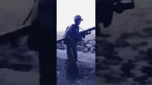 Если в трубах нету газа, значит там отряд спецназа...Бит