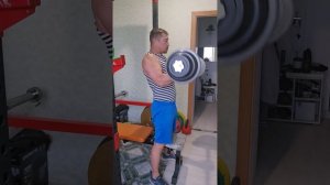 Подъём штанги стоя