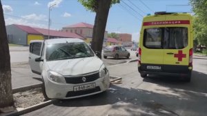 Водитель Renault на Дзержинского сбил пешехода. 3 ВИДЕО. КУРГАН 1.07.2025