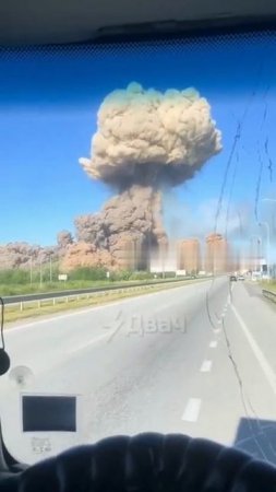 Украинские СМИ сообщают о сильном взрыве в Житомире. Взрыв был, предположительно, на АЗС.