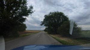 Поля, дорога, небо и лето