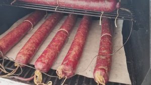Домашняя колбаса из говядины.  Горячего копчения!