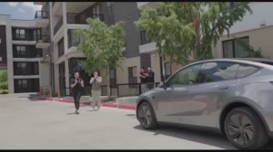 Tesla впервые осуществила доставку машины клиенту в полностью автономном режиме
