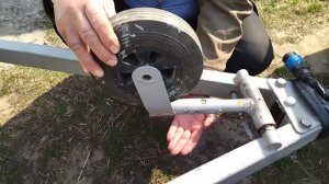 Самолетное шасси для легкового прицепа