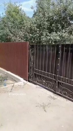 Монтаж забора из полукруглого Евроштакетника в вертикальном исполнении ⚙️🔥