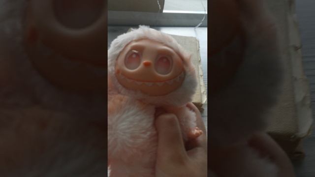 Обзор на лабубу Я ХОЧУ ЕЁ НАЗВАТЬ ПЕРСИК