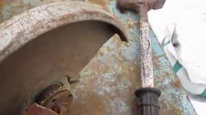 Закусило диск болгарки. Как открутить гайку.