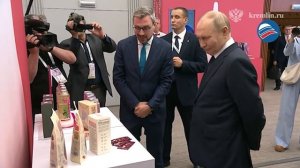 Инновации и традиции: Путин изучает достижения российских компаний