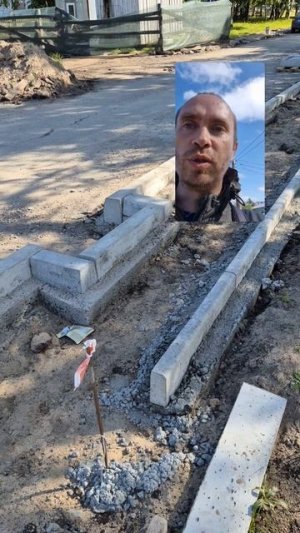 Тротуар на Краснофлотской ремонтируют с ошибками.