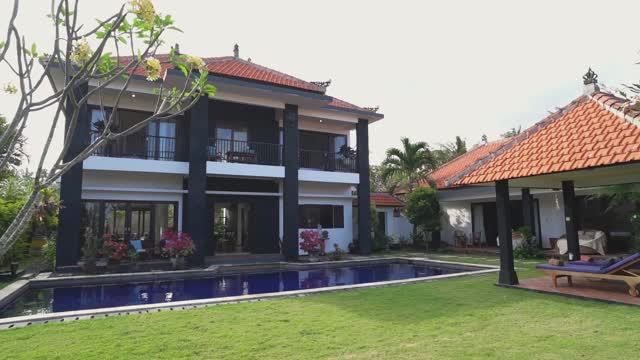 ЙОГА-ОТЕЛЬ «VILLA OCEANO» на Бали