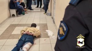 Пациент напал с ножом и газовым баллончиком на медиков в Иркутске