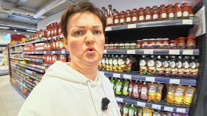 Выбрались из дома, но ПОПРОШАЙКИ нас преследуют) В поисках ВКУСНЯШЕК закупились на 2000! ЦЕНЫ! Влог