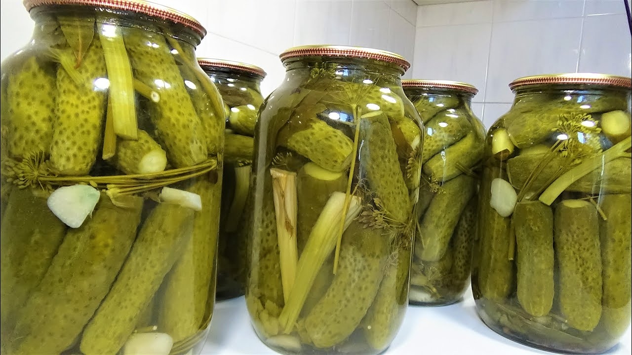 Это лучший рецепт соленых огурцов! Как бочковые, хранятся в квартире