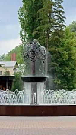 Фонтан в парке Липецка