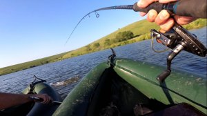 ЖЕСТКАЯ ПОКЛЁВКА КРУПНОЙ ЩУКИ