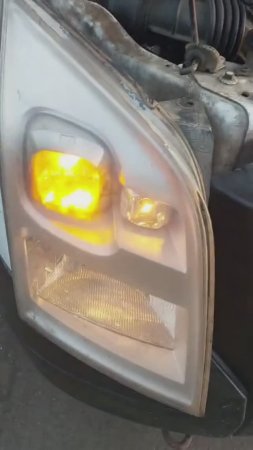 Ford transit замена лампочки  поворотники впереди