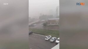Мощный ливень и ураган обрушились на Хабаровск