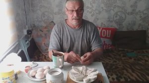 13.08.25. Жизнь в деревне - Приготовила завтрак: Рулет из лаваша, томлёные яйца.